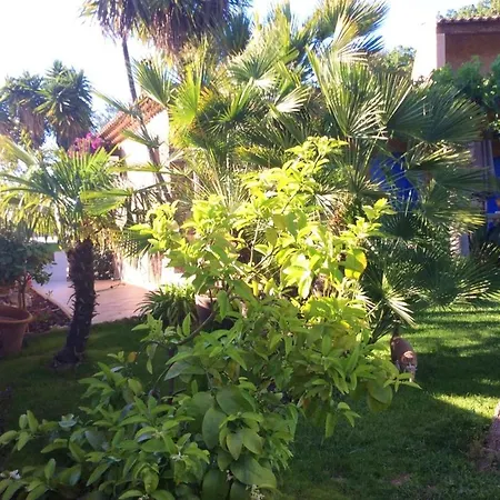 Villa Avec Piscine Privee A *
