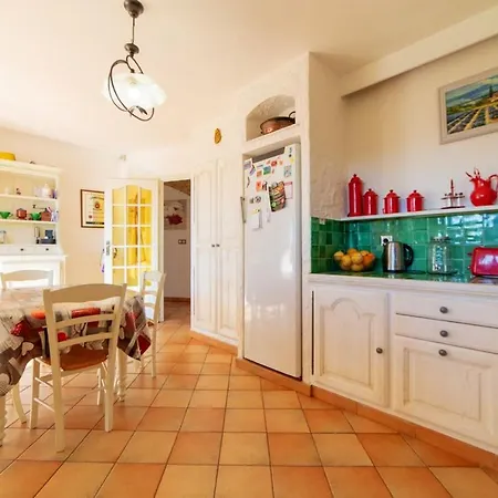 Avec Piscine Privée à Villa *