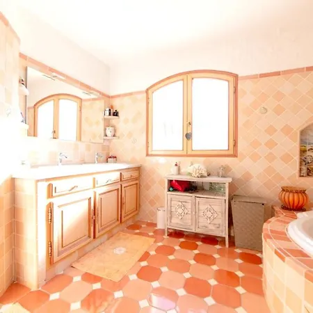 Villa Avec Piscine Privée à