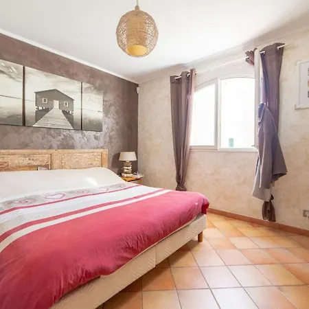 Avec Piscine Privée à Carqueiranne