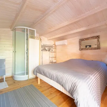 Avec Piscine Privée à Villa