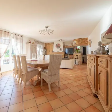 Avec Piscine Privee A Villa *